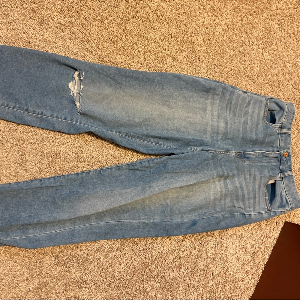 American Eagle Outfitters Light Blue High-Rise Distressed Jeans